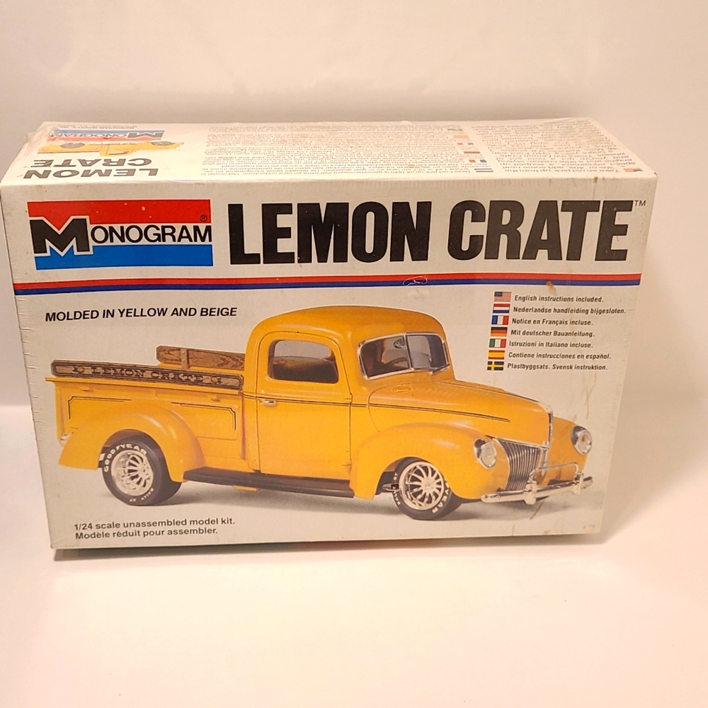 New/Sealed- Vintage-1940 Ford "Lemon Crate" - Model Truck